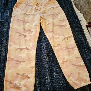 NEW-Never worn LOU & GREY Sweatpaants